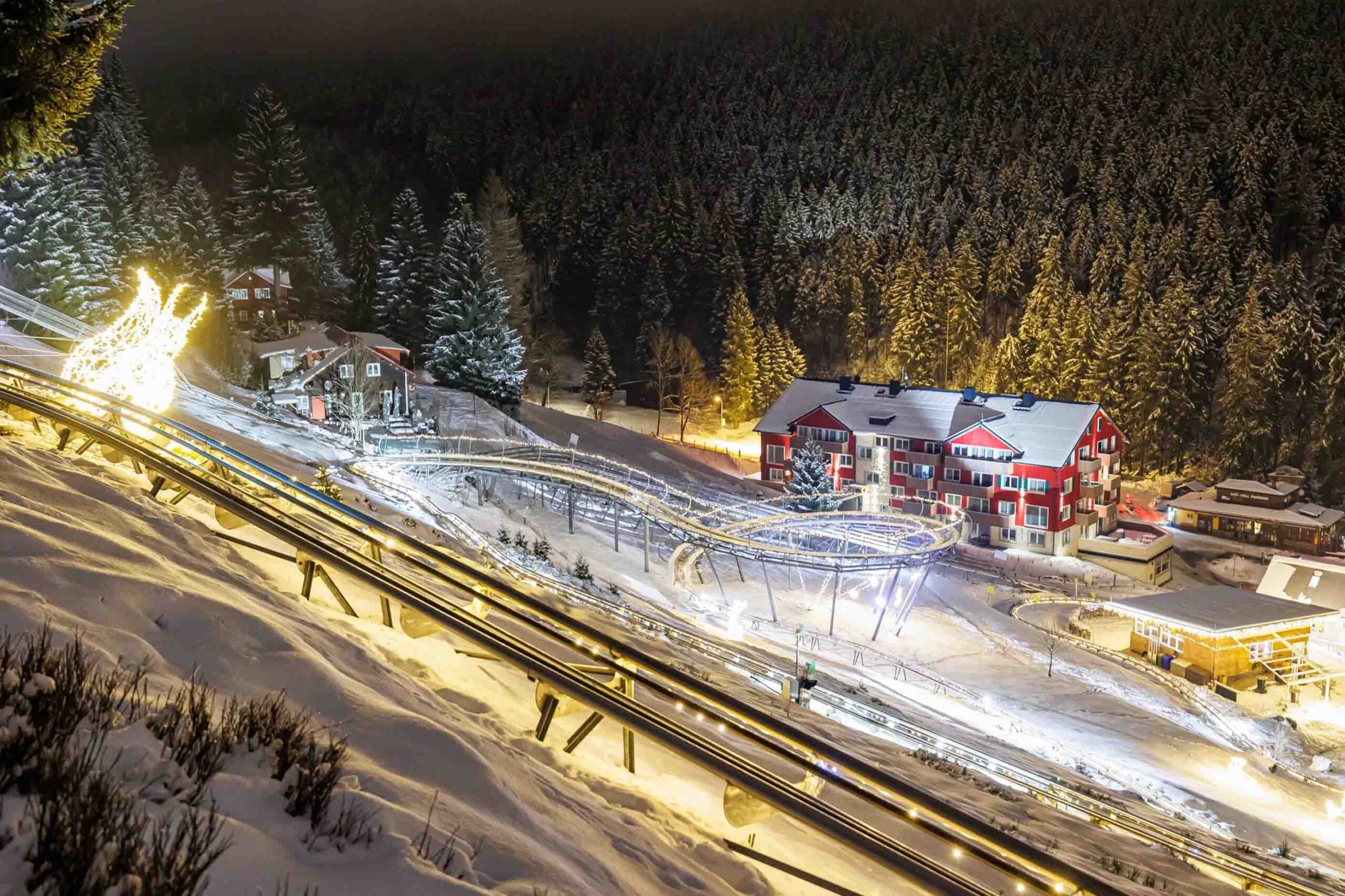 Pec_pod_Snezkou_bobovka_zimni krkonose(1)